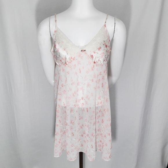 Other - Secret Treasures Delicate Pink Floral Chemise S